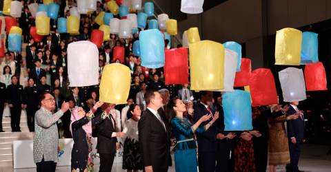 Pm Anwar And Wife Attend Pre Gala Commemorative Lighting Ceremony In Tokyo