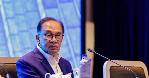 Pm Anwar Terima Kunjungan Hormat Menteri Luar Uzbekistan