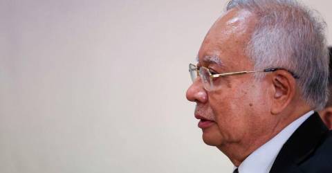 Najib Kawal Penuh Semua Aspek Src Bekas Pengarah