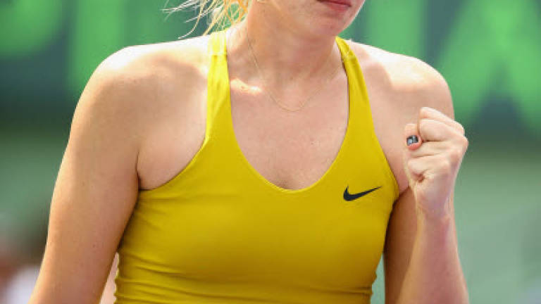 Serena breezes, Sharapova battles at Miami tennis