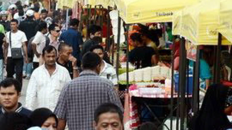 Traders' bodies seek sterner action over bazaar lots