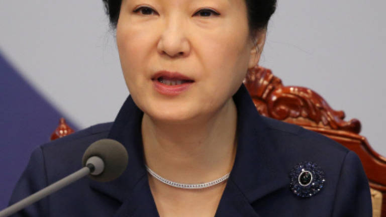 Nude painting of South Korea president sparks violence