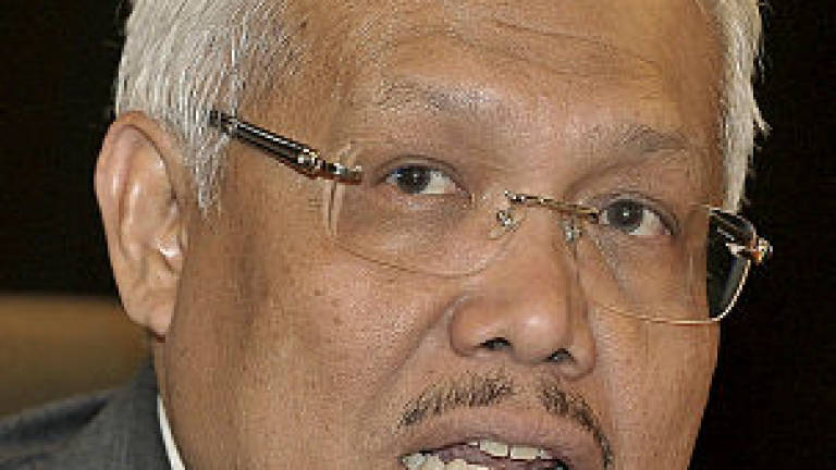 Cash waqf can solve poverty issues in Malaysia, says Hamzah