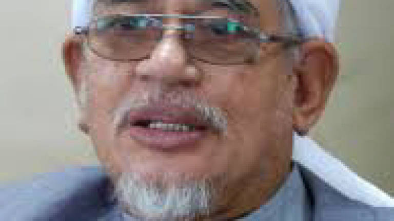 Hadi: PAS still with Pakatan Rakyat, wants DAP to understand meaning of pact Hadi: PAS still with Pakatan Rakyat, wants DAP to understand meaning of pact