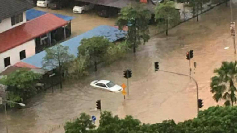 Residents' associations want state govt to tackle floods