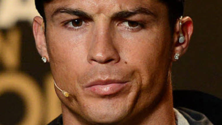 Misfiring Ronaldo eyes history in Malmo