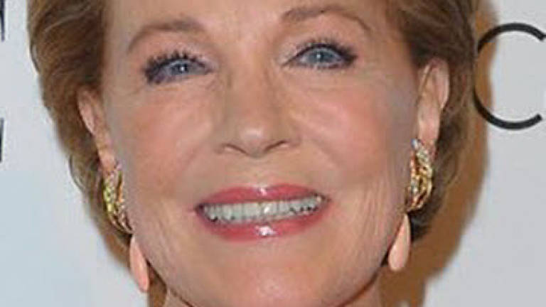 Julie Andrews returns to TV to help kids put on a show