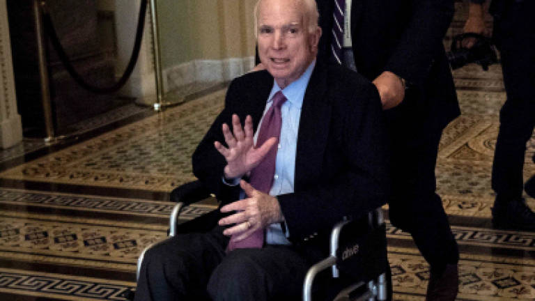 US Senator McCain treated for side effects of cancer therapy