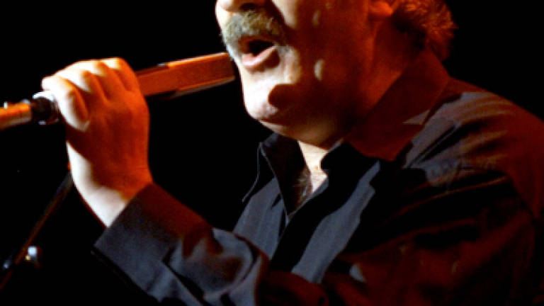 Moody Blues star Ray Thomas dead at 76