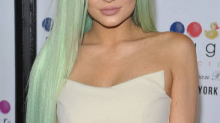 Kylie Jenner goes mint green Kylie Jenner goes mint green