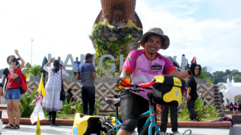 National climber did not get to spend night in Langkawi mosque