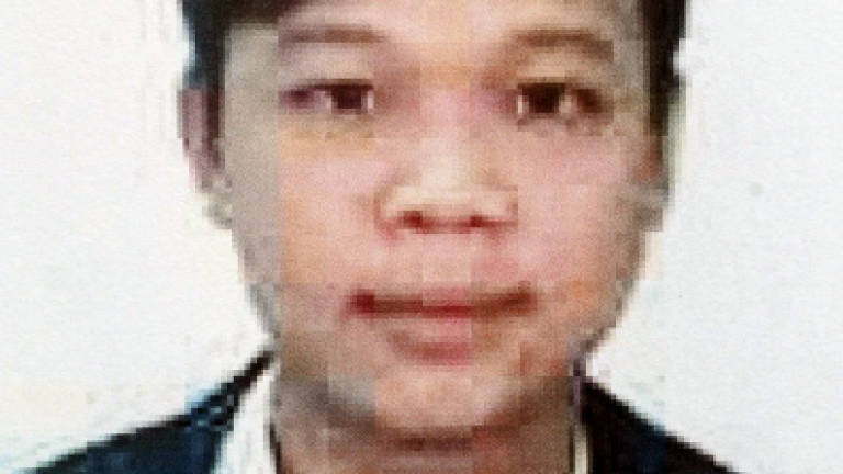 Police seek man over killing near Kluang