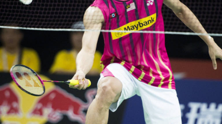Chong Wei moves into second round