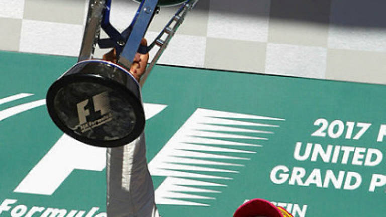 Hamilton wins US Grand Prix, on verge of 4th world title