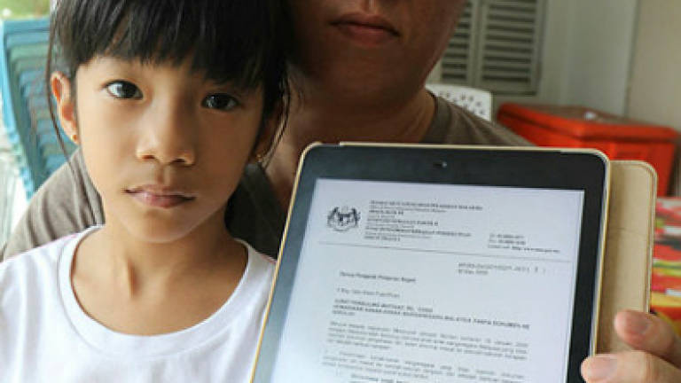 Govt red tape stops stateless children from attending school (Updated)