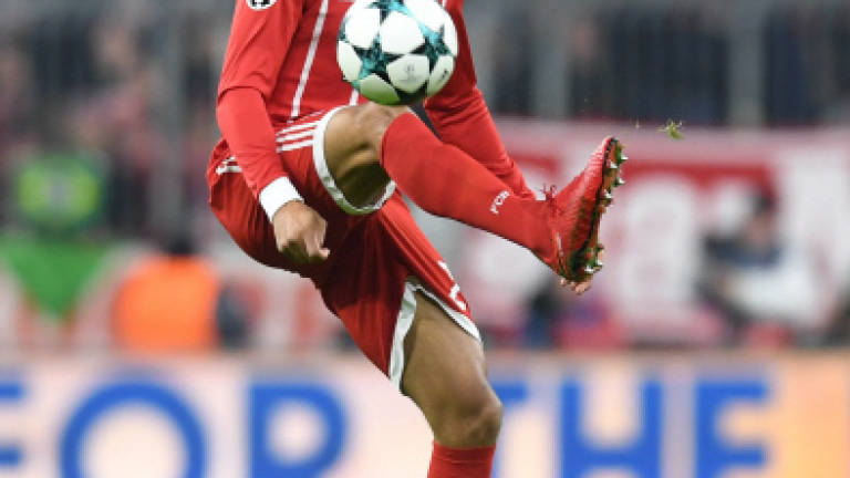 Bayern serve Euro rivals reminder of potency