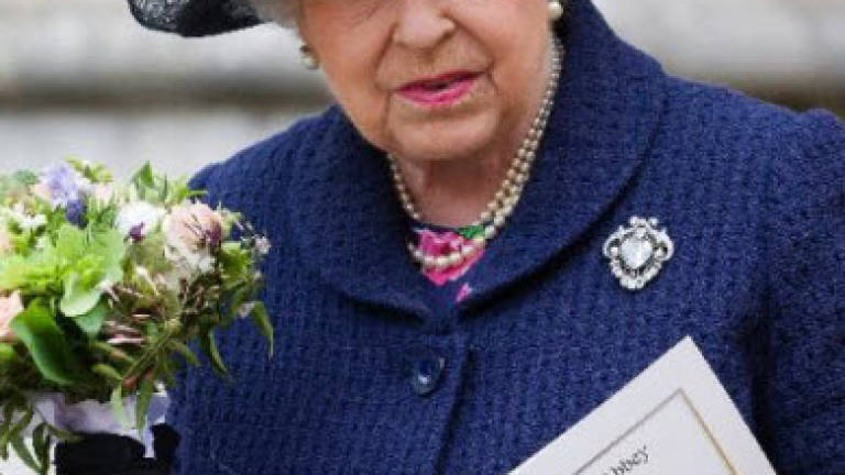 Queen Elizabeth to unveil EU referendum plans as UK parliament opens