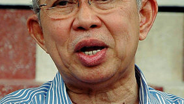Multi-cornered fights will give BN advantage: Tengku Razaleigh