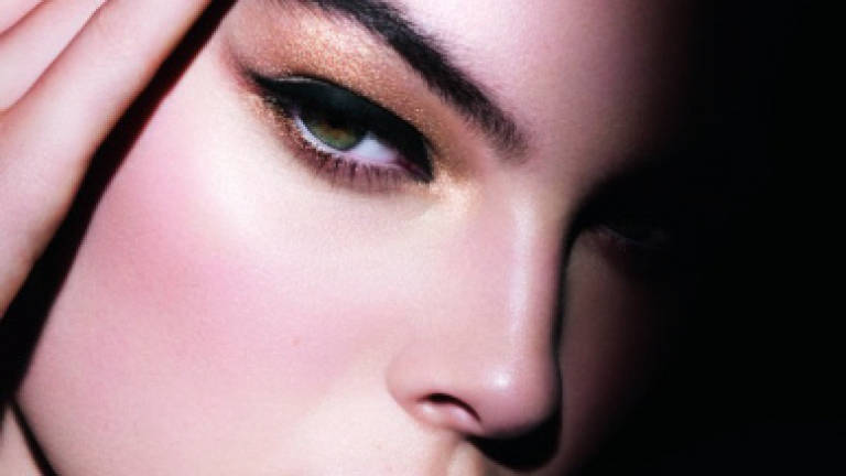 Light painting inspires Giorgio Armani's holiday 2016 makeup collection