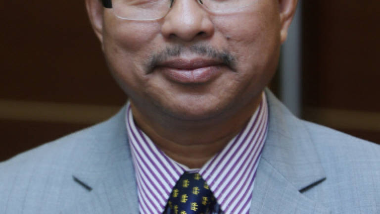 Langkawi MP apologises for linking King to MO1
