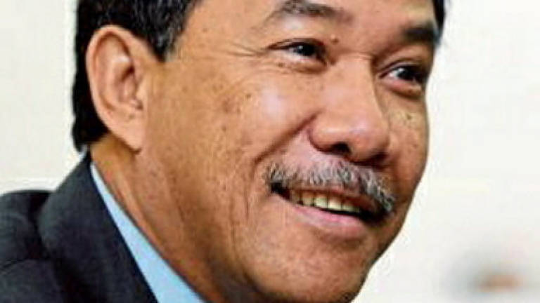Mohamad denies plan to give 'duit raya' to public in Rantau
