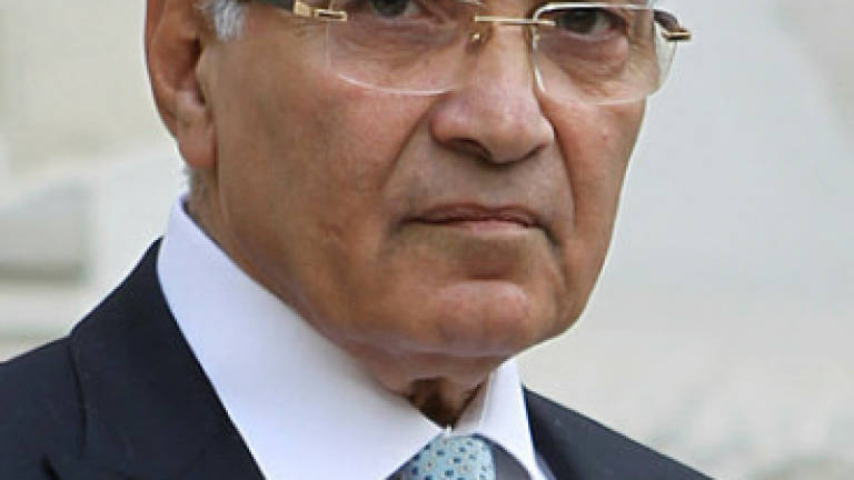 Lawyer demands to see Egypt president hopeful after 'deportation'