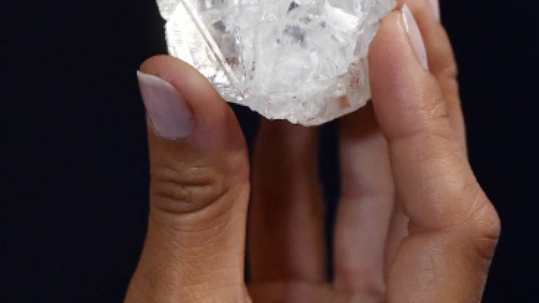 World's largest uncut diamond fails to sell in London
