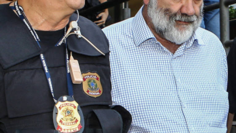 Famous Brazilian officer arrested for smuggling