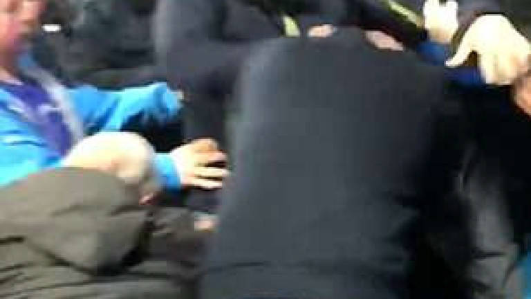 Brawl in stands at Man City-Liverpool match (Video)