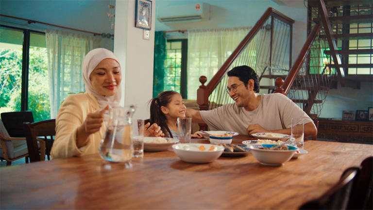 Fauzan together with wife Lyla decide what is best for the family