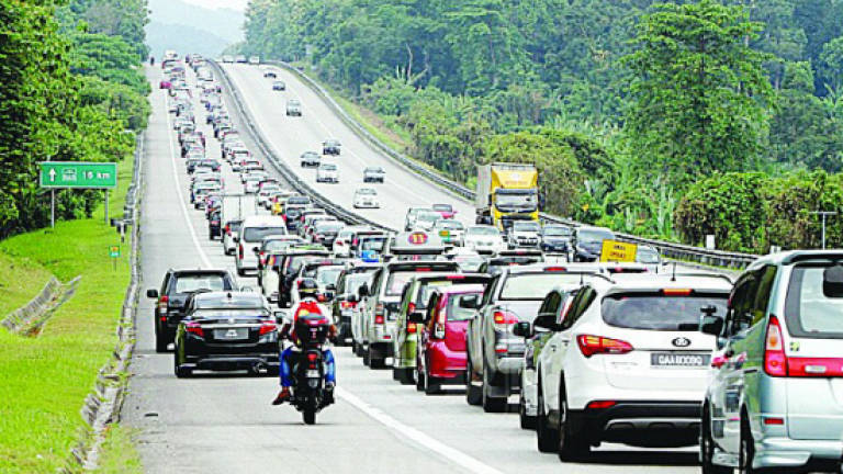 Waze releases balik kampung traffic predictions for Raya