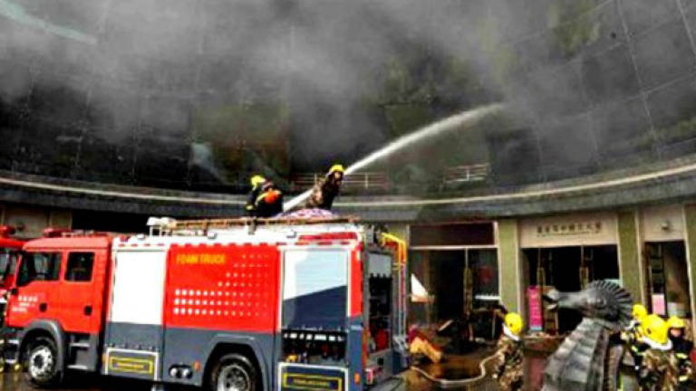 (Video) China hotel fire kills at least 10: Xinhua