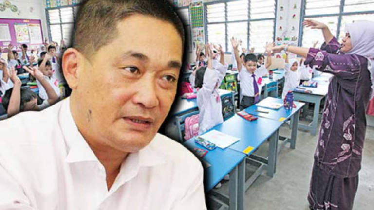 Sarawak assemblymen asked to adopt schools to improve English