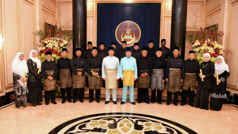 Sultan Selangor reminds imams to stay away from extremism, liberalism