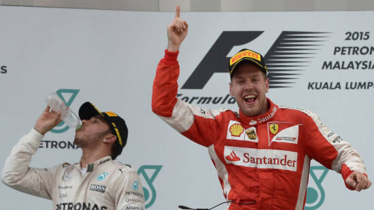 Vettel outclasses Hamilton in Malaysia