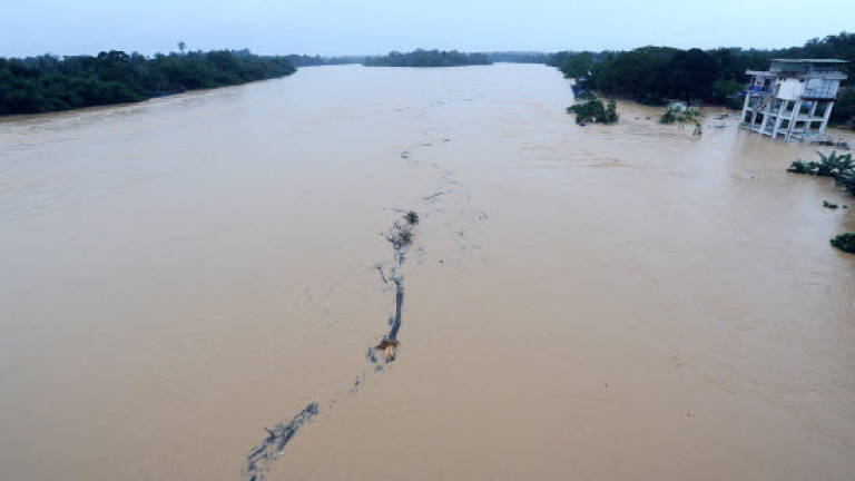 Floods strike Negeri Sembilan, number of evacuees nationwide at 132,684