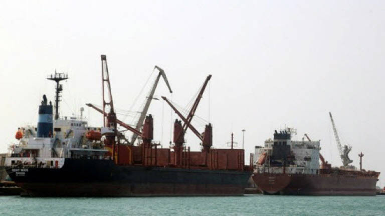 Bid to retake key Yemeni port