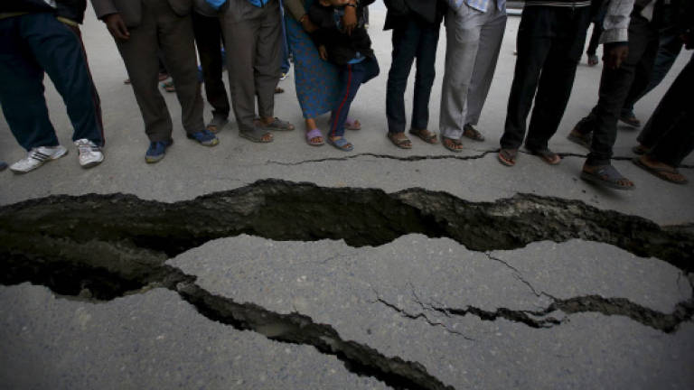 6.4-magnitude quake triggers panic in Indonesia's Aceh