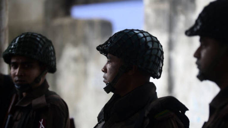 Diplomats seek end to Bangladesh unrest