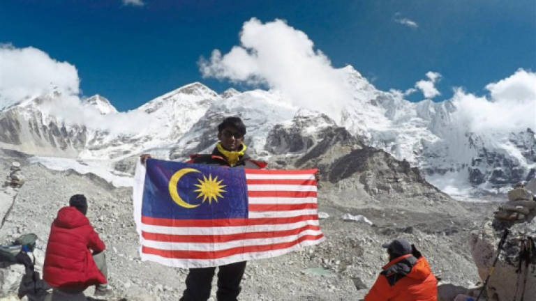 16-year-old Malaysian fulfills Everest dream