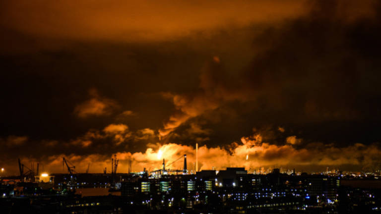 Fire halts part of Europe's largest oil refinery