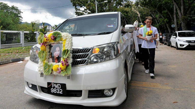 Remains of businesswoman shot dead cremated