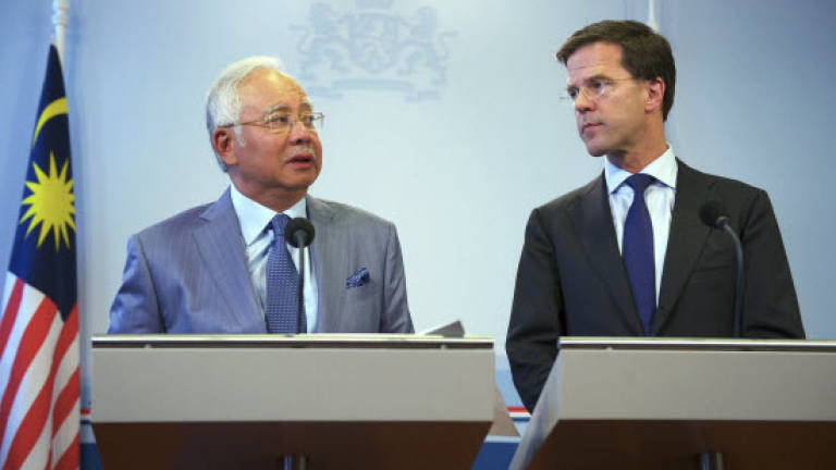 Najib: Both sides must stop fighting at MH17 crash site