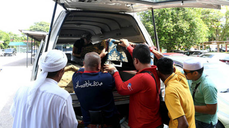 Bodies of five family members in Segamat accident claimed for burial