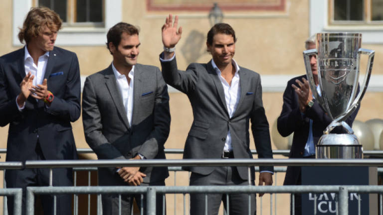 Federer, Nadal shine as rivals hobble into 2018