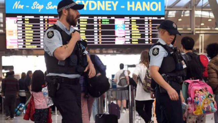 Australia police release man in plane 'terror plot' probe