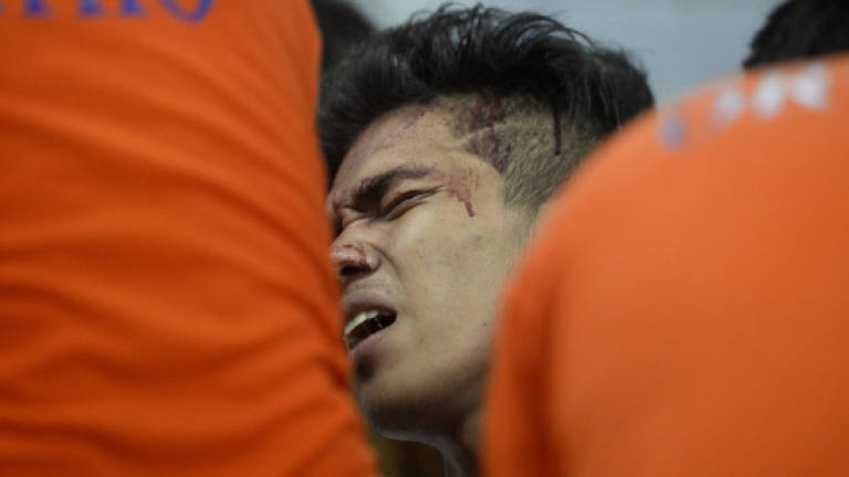 Philippine New Year mayhem kills two, injures hundreds