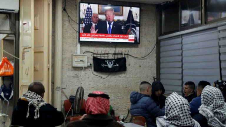 World, bar Israel, condemns Trump Jerusalem announcement
