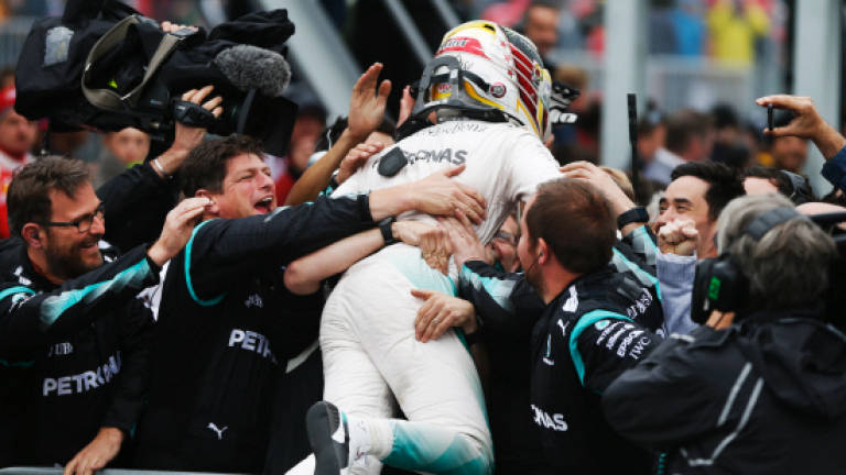 Hamilton hails perfect sting in Montreal