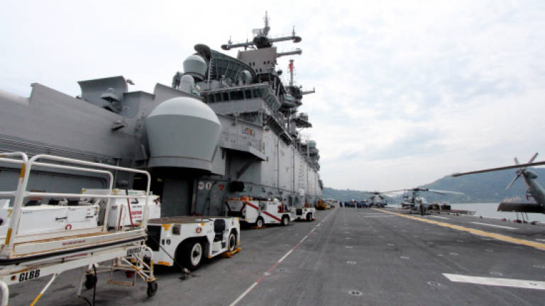 USS Boxer (LHD-4) arrives in Sepanggar RMN base
